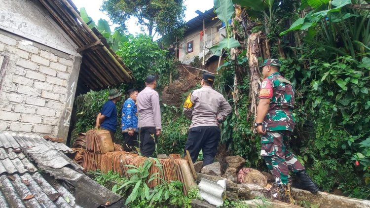 Polsek Sukabumi Polres Sukabumi Kota Cek Lokasi Bencana