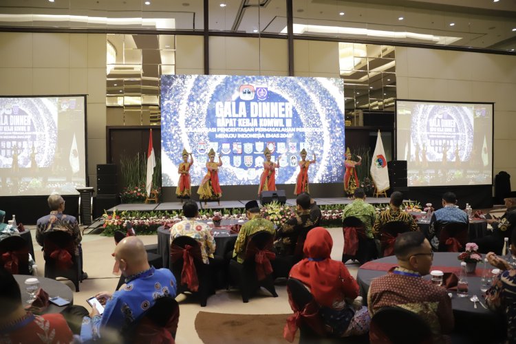 Gala Dinner Rakerkomwil III APEKSI: Kolaborasi Atasi Permasalahan Perkotaan Menuju Indonesia Emas 2045