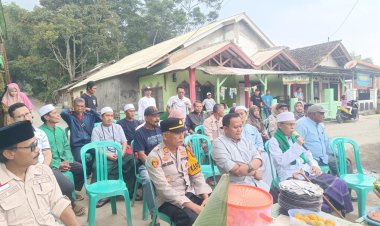 Kapolsek Sukaraja Hadiri Peresmian Penggunaan Jalan Rabat Beton Desa Sukamekar