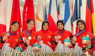 Bikin Bangga, Tim Terjun Payung  Polri Raih Prestasi di Kejuaraan Skydiving  Asia dan Dunia