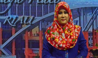 Dr.Nella Lucky, Pendakwah Muda  Lulusan S3 Sukses Jadi Dosen di Kampus Terkenal