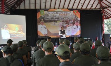 Kelurahan Sriwedari Berikan Pelatihan Kepada SatLinmas Dalam Rangka Menghadapi Pilkada