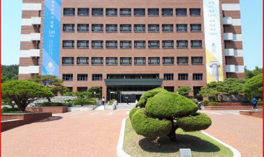 Berani Beda: UT Melangkah Maju dengan Ujian Online Internasional