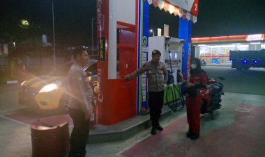 Polsek Sukalarang Gencar Laksanakan Patroli Dialogis ke SPBU