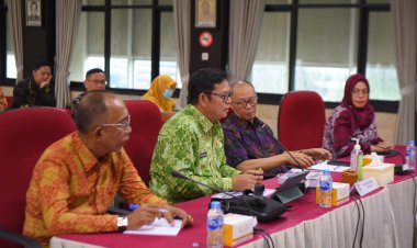 PJ WaliKota Sukabumi  Paparkan Hasil Kinerja Saat Giat Evaluasi di Kemendagri