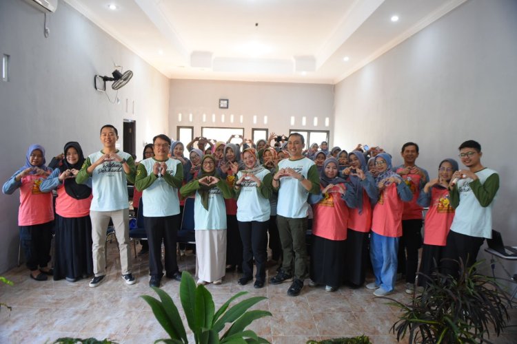 Pelatihan Keterampilan Kerja Pengolahan Ikan Untuk Meningkatkan Ekonomi dan Kesehatan Masyarakat Kota Sukabumi