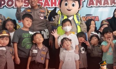 Ikuti PSA, Kelompok Petualang Cilik Sukabumi Main Bareng Polisi