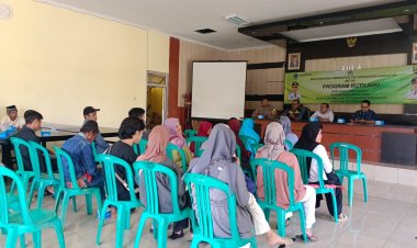 Musyawarah Bersama Program Rutilahu Di Gelar di Balai Warga Desa Sukamekar