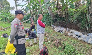 Bhabinkamtibmas Polsek Kebonpedes, Sambangi Warga dan Berikan Himbauan Kamtibmas