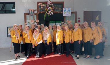 Kader Perahu Kertas Desa Semplak ikuti Wisuda Dan Pengukuhan