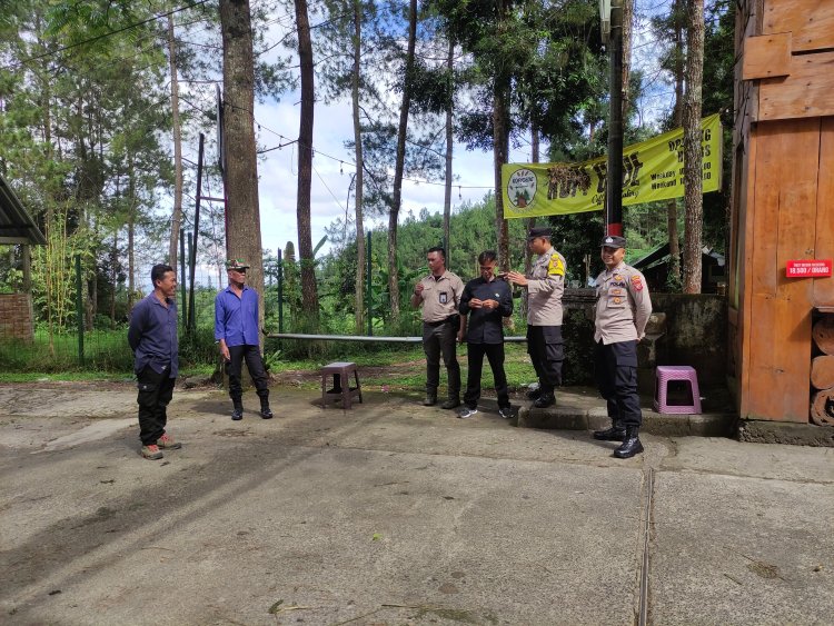 Berikan Rasa Nyaman Kepada Pengunjung, Polsek Kadudampit Laksanakan Patroli Objek Wisata