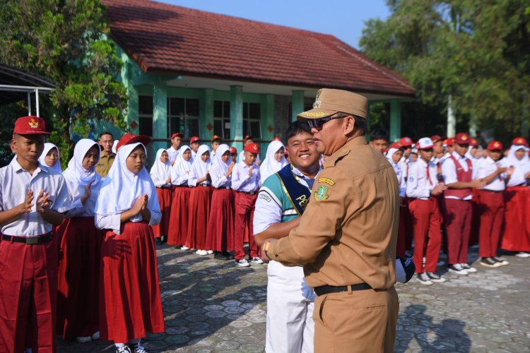 Penjabat Wali Kota Sukabumi Buka MPLS di SMPN 16, Tekankan Pentingnya MPLS Edukatif