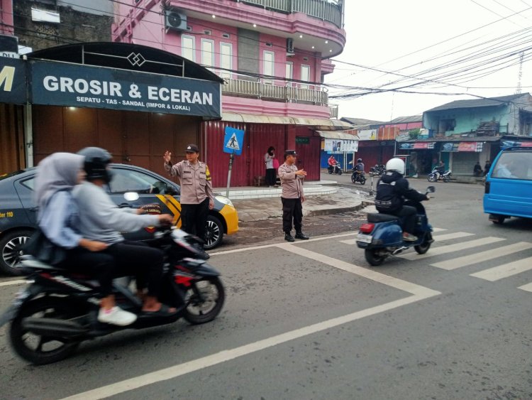 Antisipasi Kemacetan,Polsek Gunungguruh Laksanakan Gatur Lalin