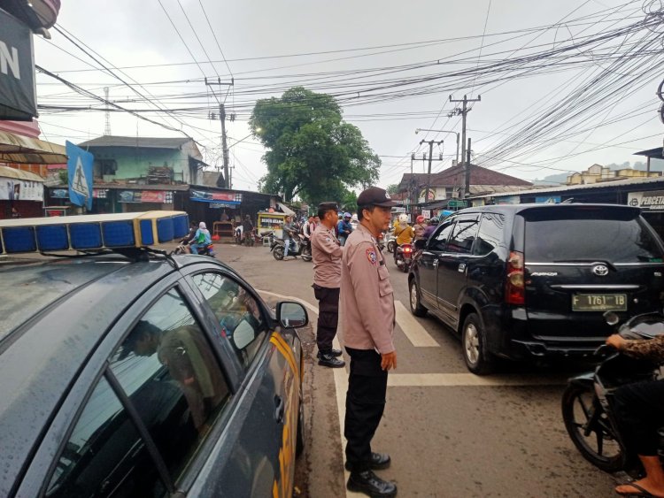 Antisipasi Kemacetan,Polsek Gunungguruh Laksanakan Gatur Lalin