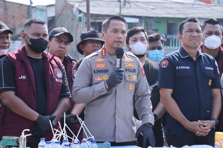 Gerebek Kampung Boncos, Polres Jakbar Beberkan Adanya Informasi Pasokan 2 Kg Ke Kampung Boncos