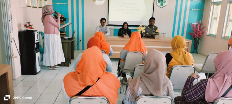 Bhabinkamtibmas Polsek Warudoyong Hadiri Lokakarya Mini  Triwulan ke ll Tingkat Puskesmas Sukakarya