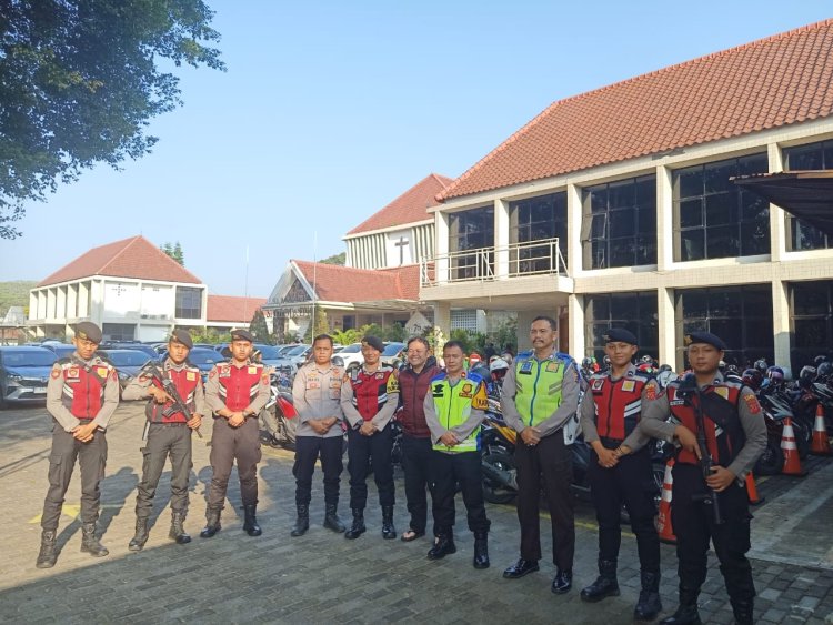 Kapolsek Cikole Laksanakan Patroli Tempat lbadah