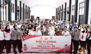 HUT Polwan ke -76, Polwan Polda Jabar Laksanakan Police Goes To School  di SMKN  2 Kota Bandung