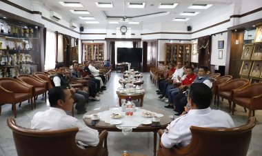 Audiensi Aliansi Masyarakat Cerdas Bahas Masalah PPDB di Kecamatan Warudoyong