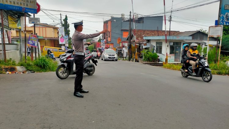 Guna Terciptanya Kamseltibcar lantas, Polsek Warudoyong Gelar Gatur Lalin