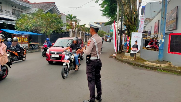 Guna Terciptanya Kamseltibcar lantas, Polsek Warudoyong Gelar Gatur Lalin