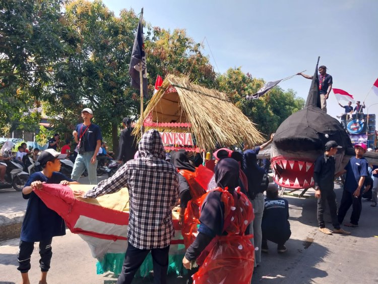 Kemeriahan Karnaval Kemerdekaan di Blok Banjas Desa Pawideaan