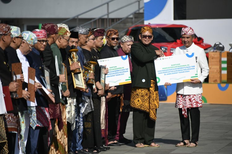 Penjabat Wali Kota Sukabumi Hadiri Peringatan Hari Jadi ke-79 Provinsi Jawa Barat di Gasibu