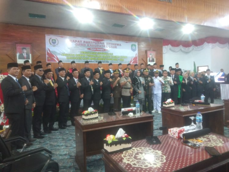 25 Anggota DPRD Kabupaten Kaur di Lantik Untuk Masa Bakti 2024-2029