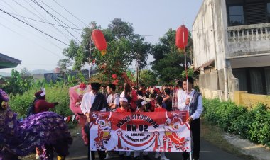 Warga Perumahan Situendah Kota Sukabumi Gelar Pawai Pembangunan Kemerdekaan 2024