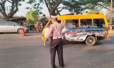 Tingkatkan Pelayanan Kepada Warga, Polsek Baros Gelar Gatur Lalin Pagi Hari