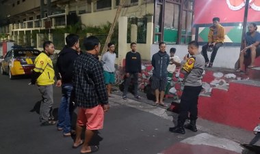 Wujudkan Kondusifitas Wilayah, Polsek Cikole Gelar Patroli KRYD