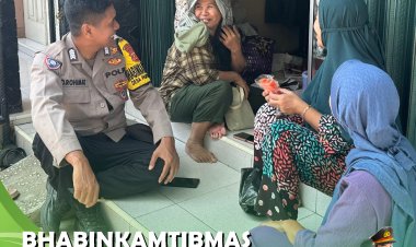 Jaga Harkamtibmas Jelang Pilkada 2024, Bhabinkamtibmas  Panyingkiran Blusukan Ke Warga