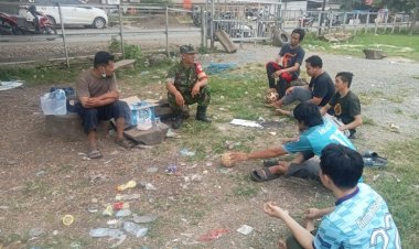 Babinsa Koramil 1311-02/BS Gelar Konsisten dengan Para Pemuda
