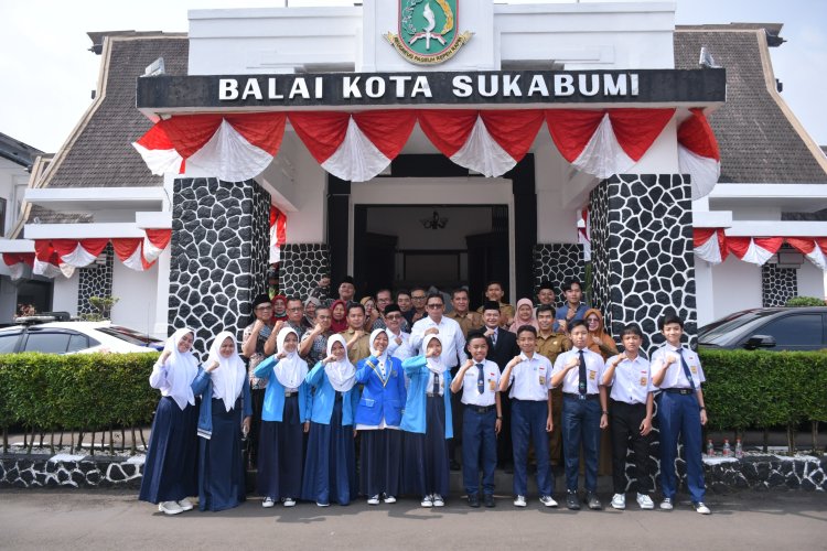 PJ Walikota Sukabumi Lepas Kafilah Pentas Pendidikan Agama Islam