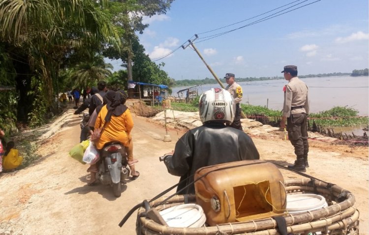 Tanah Longsor di Desa Pekan Tua, Kapolsek Minta Warga Hati-Hati