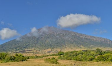 Pendaki Asal Jakarta Hilang di Gunung Rinjani﻿