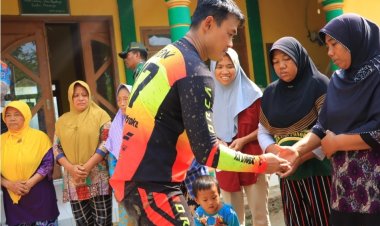 Komunitas Trail Patroli Kebakaran Hutan serta Bagikan Bansos