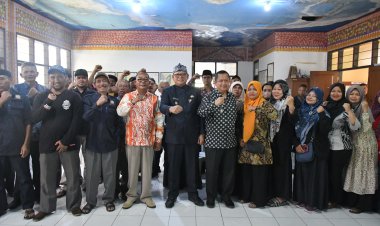 Penjabat Wali Kota Sukabumi Beri Arahan di Acara Bimbingan Teknis RT dan RW Kelurahan Sindangsari