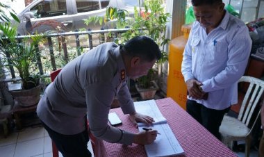 Jadi Warga Baru di Kelurahan Sario, Irjen Pol Roycke Harry Langie Melapor di Rumah Kepala Lingkungan