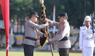 Upacara Serah Terima Pataka Sudah Selesai, Kapolda NTB Baru Resmi Menjabat