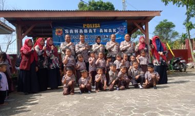 Melalui Polisi Sahabat Anak (PSA), Polsek Sukaraja Kunjungi Paud/Kober Berikan Pembinaan