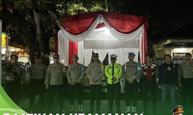 Pastikan Keamanan Jelang Pilkada 2024, Personil Polres Majalengka Jaga Ketat Kantor Bawaslu