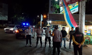 Antisipasi Malam Minggu, Kapolsek Lembursitu Pimpin Patroli KRYD
