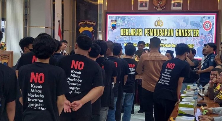 Polrestabes Semarang Fasilitasi Deklarasi Pembubaran Puluhan Gangster