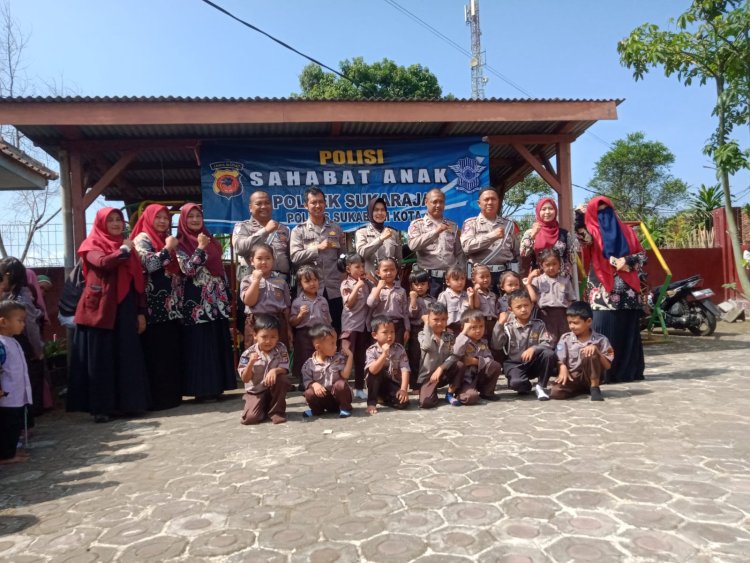 Melalui Polisi Sahabat Anak (PSA), Polsek Sukaraja Kunjungi Paud/Kober Berikan Pembinaan