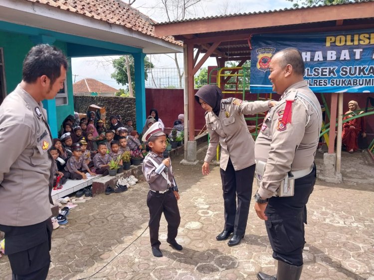 Melalui Polisi Sahabat Anak (PSA), Polsek Sukaraja Kunjungi Paud/Kober Berikan Pembinaan