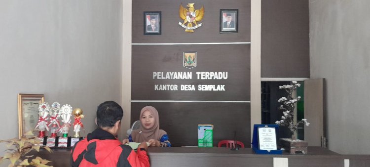 Peningkatan Pelayanan Terpadu Kantor Desa Semplak Kepada Masyarakat