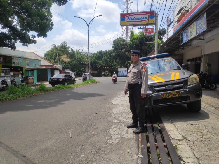 Cegah Gangguan Kamtibmas Jelang Pilkada, Polsek Kebonpedes Laksanakan Patroli