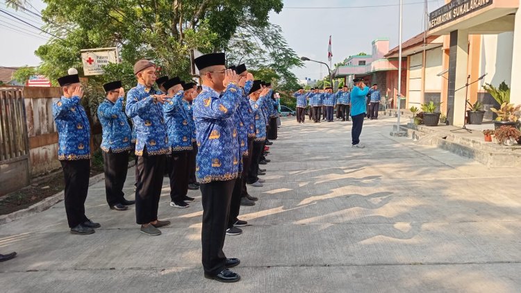 Perangkat Desa Semplak Mengikuti Upacara Peringatan Hari Sumpah Pemuda Ke-96 Tahun 2024