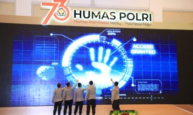 Irjen Sandi Resmikan Dua Perkadiv di Sarasehan HUT ke-73 Humas Polri
